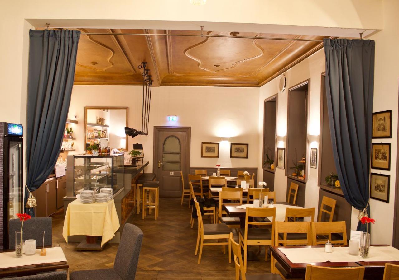 Cafe & Hotel Knoesel Heidelberg Exterior photo